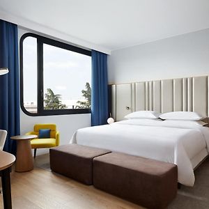 Suite executive